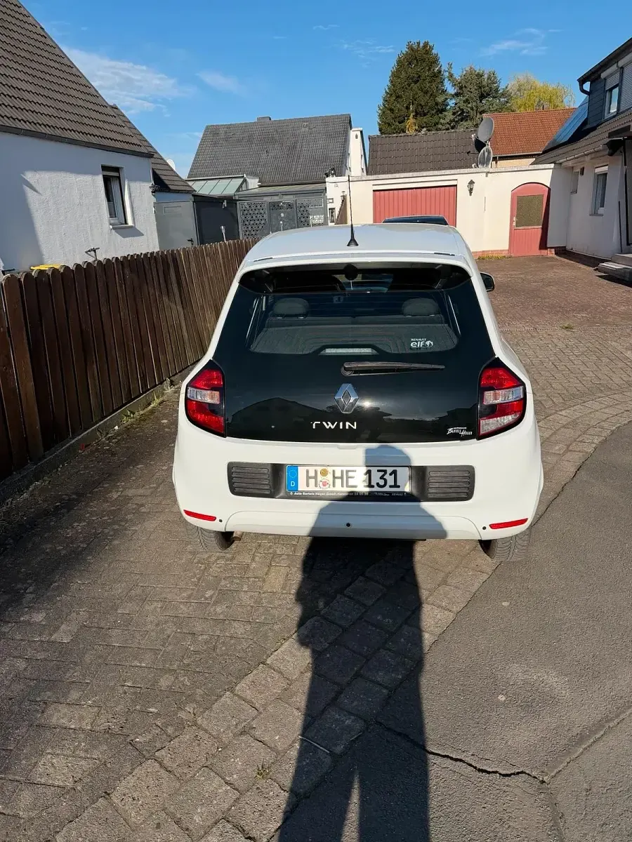 Używany Renault Twingo 70 KM (51 kW) 2015 Biały Hatchback