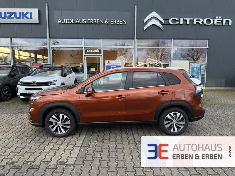 Silber Gebraucht 2024 Suzuki SX4 S-Cross Comfort+ SUV | 29.990 € (Etwas zu teuer) - Bild 1/4