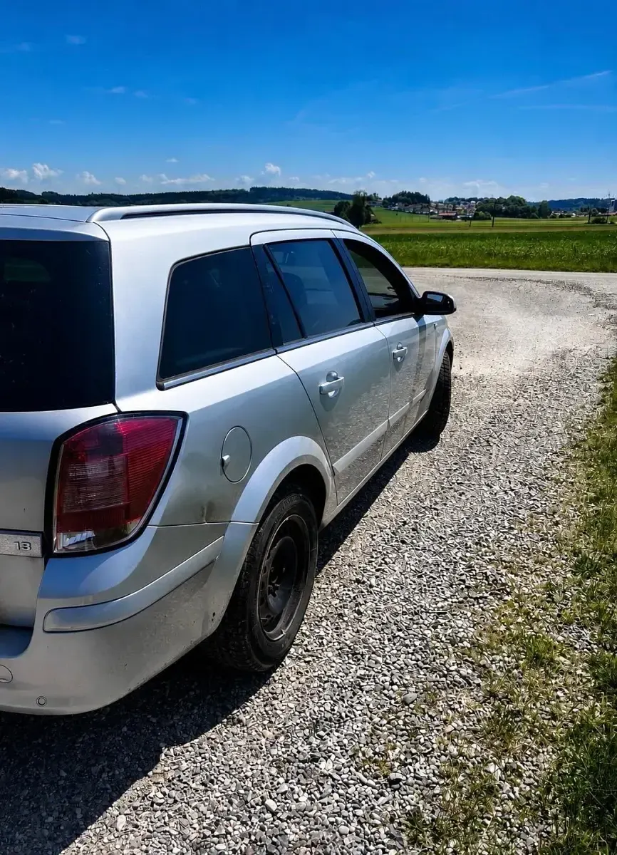 Gebraucht Opel Astra 125 PS (91 kW) 2005 Silber Kombi