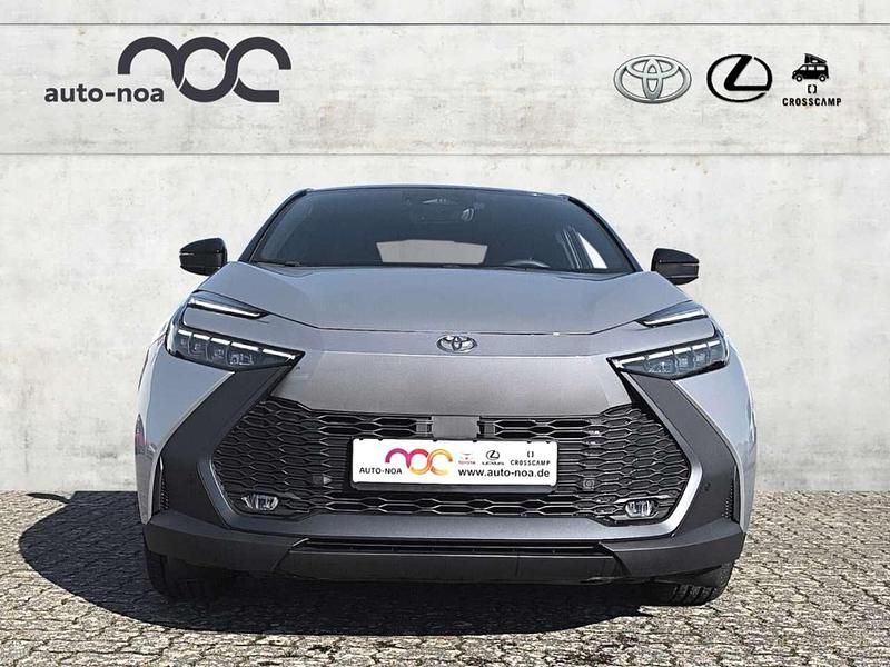 Gebraucht Toyota C-HR Team 140 PS (102 kW) 2024 Silver metallic (1l0)/ black ( SUV