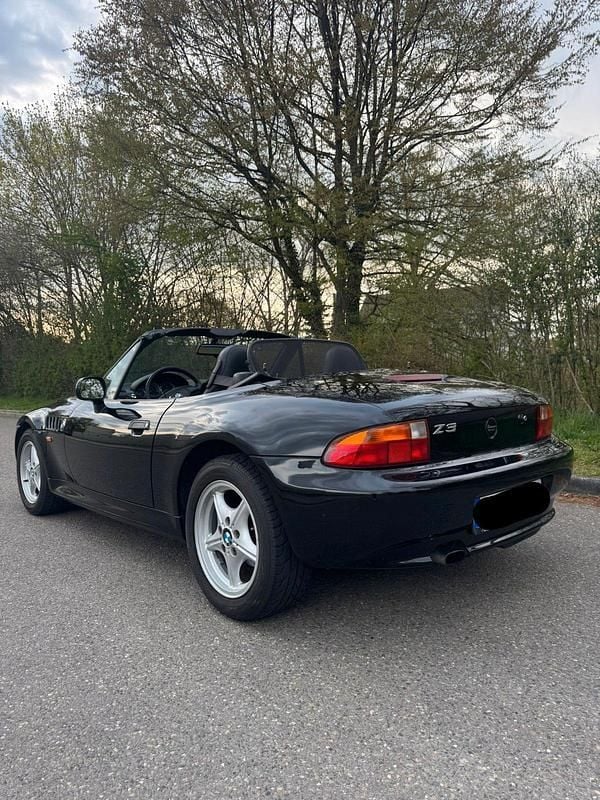 Gebraucht BMW Z3 116 PS (85 kW) 1998 Schwarz Cabrio