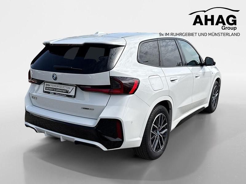 Gebraucht BMW iX1 M Sport 230 kW (313 PS) 2025 Schwarz SUV