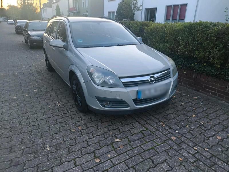 Silber Gebraucht 2006 Opel Astra Kombi | 1.300 € (Guter Preis) - Bild 1/4