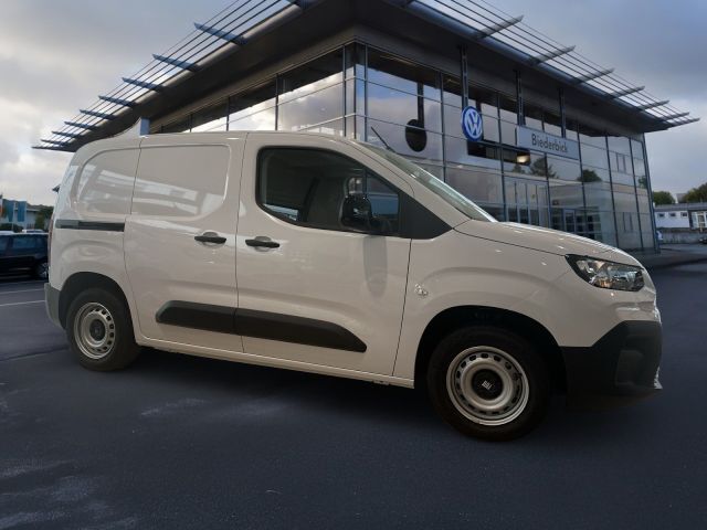 Gebraucht Fiat Doblò 102 PS (75 kW) 2024 Weiß Van / Kleinbus
