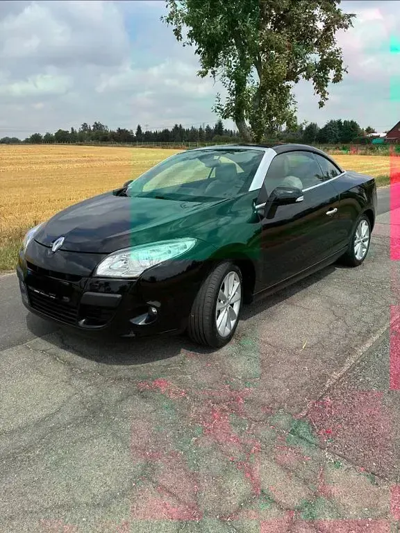 Gebraucht Renault Mégane Cabriolet Dynamique 131 PS (96 kW) 2011 Schwarz Cabrio