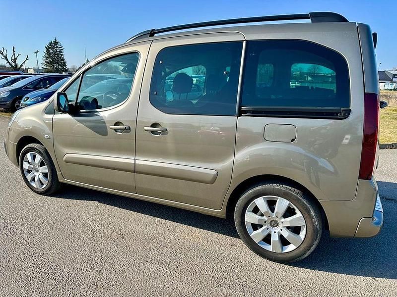 Gebraucht Citroën Berlingo Shine 120 PS (88 kW) 2017 Braun Van / Kleinbus