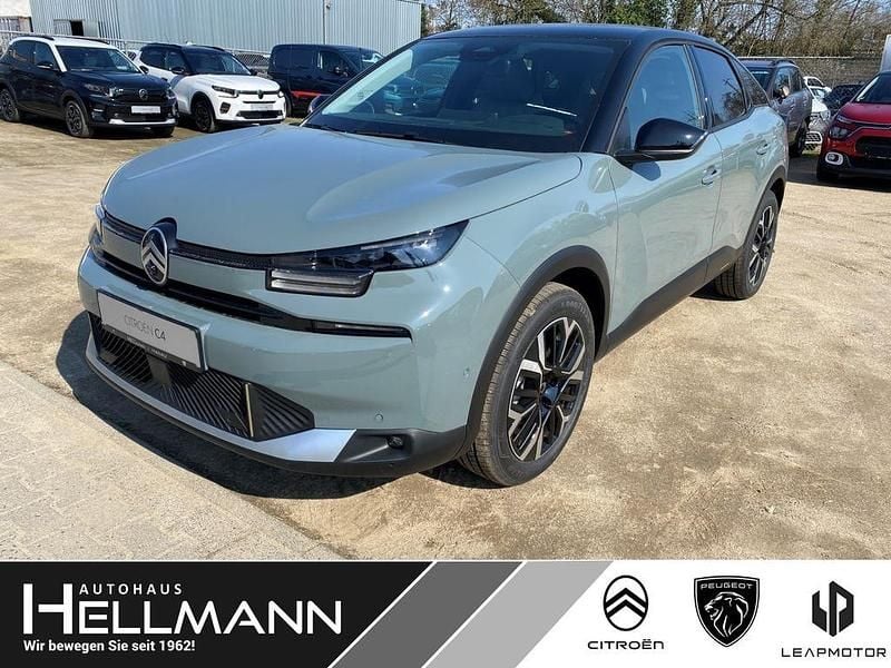 Neu Citroën C4 145 PS (106 kW) 2026 Grün SUV