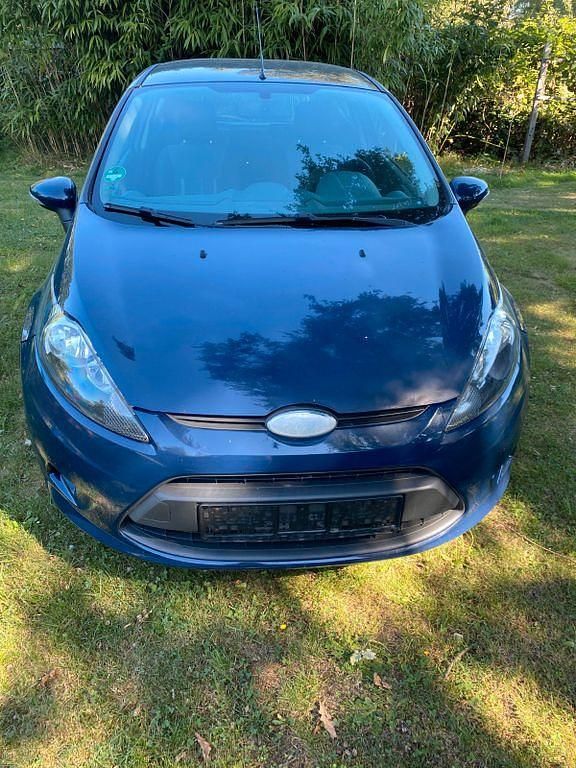 Blau Gebraucht 2009 Ford Fiesta Trend Kleinwagen | 1.600 € (Guter Preis) - Bild 1/4