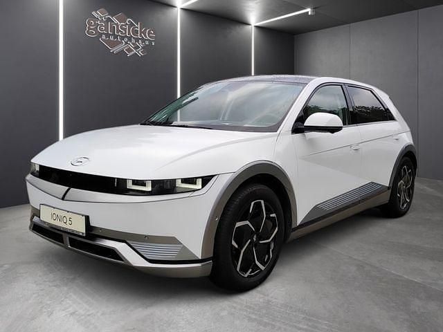 Weiß Gebraucht 2022 Hyundai Ioniq Kleinwagen | 35.290 € (Fairer Preis) - Bild 1/3