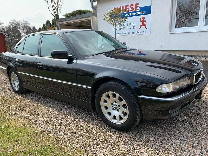 Gebraucht BMW 728 193 PS (141 kW) 1998 Schwarz Limousine