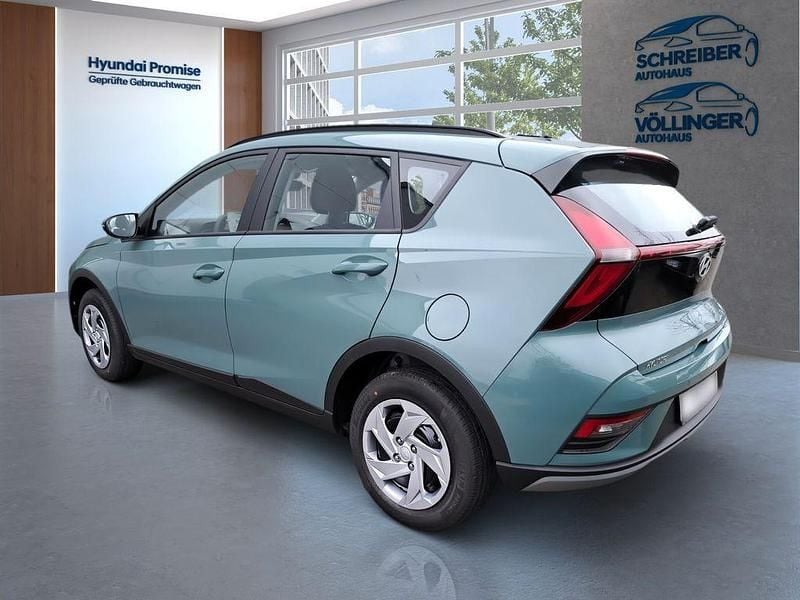 Neu Hyundai Bayon Select 101 PS (74 kW) 2025 Grün SUV
