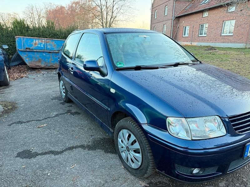 Gebraucht VW Polo 50 PS (36 kW) 2001 Blau Kleinwagen