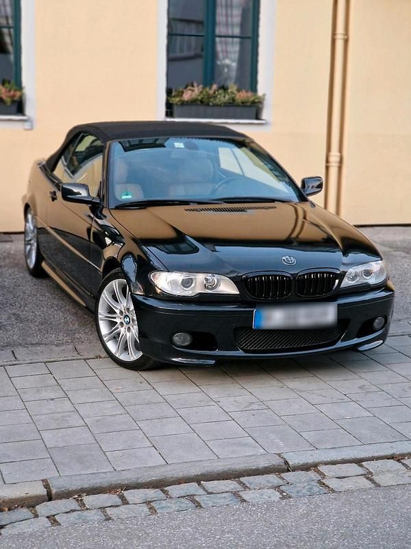 Schwarz Gebraucht 2006 BMW 318 Cabriolet M Sport Cabrio | 8.500 € (Fairer Preis) - Bild 1/4
