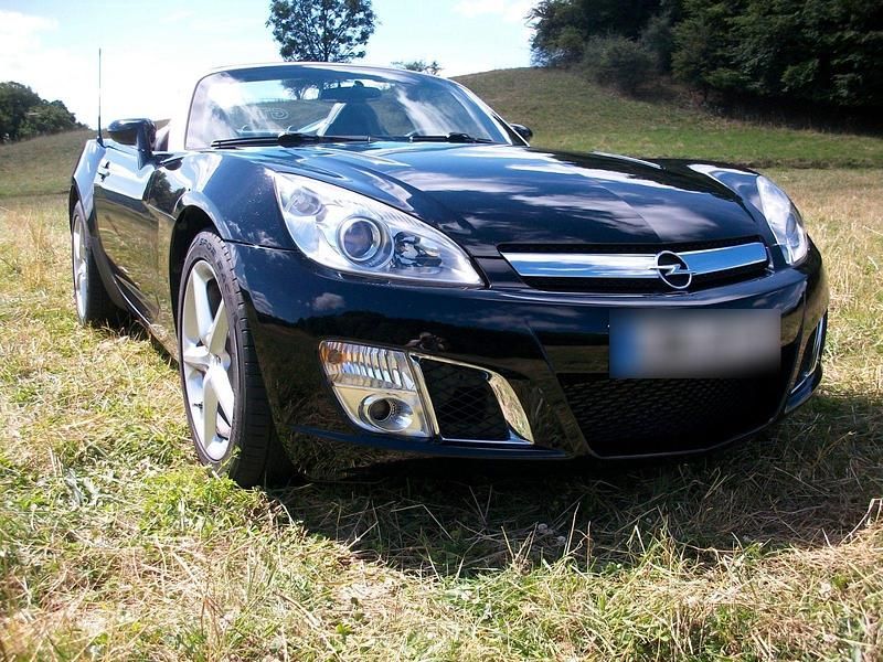 Second-hand Opel GT 303 CP (222 kW) 2010 Negru Cabrio