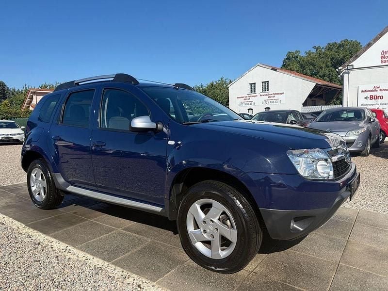 Blau Gebraucht 2013 Dacia Duster Lauréate SUV | 7.499 € (Guter Preis) - Bild 1/4