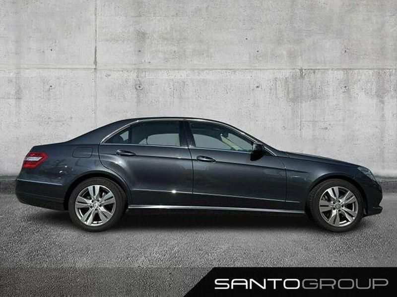 Gebraucht Mercedes E350 Elegance 292 PS (214 kW) 2011 Tenoritgrau Limousine