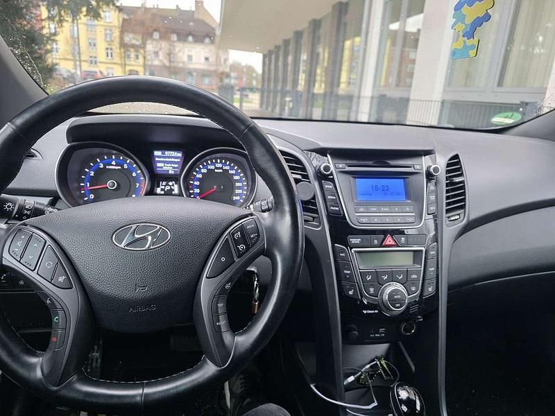 Gebraucht 2016 Hyundai i30 Trend Kombi | 11.500 € (Fairer Preis) - Bild 1/4