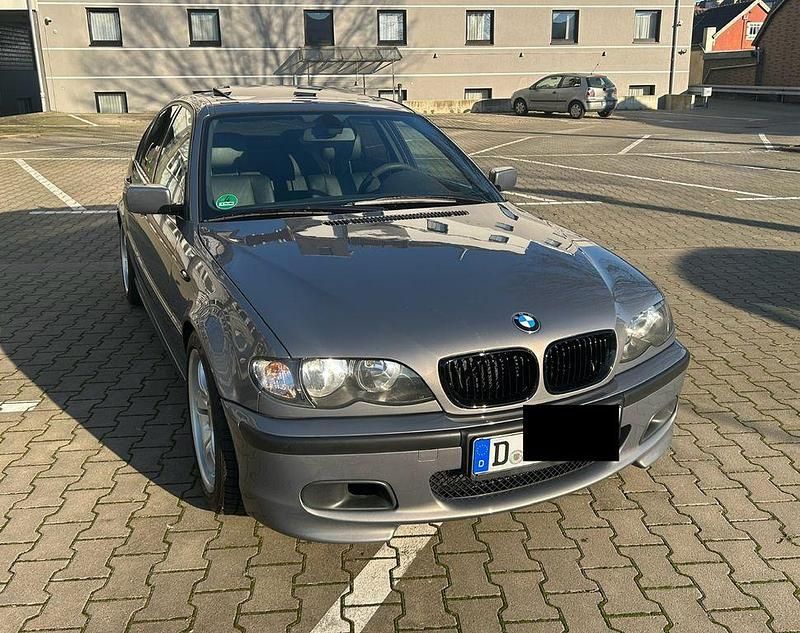Gebraucht BMW 325 M Sport 192 PS (141 kW) 2003 Grau Limousine
