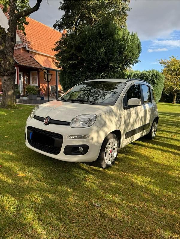 Weiß Gebraucht 2014 Fiat Panda Kleinwagen | 7.290 € - Bild 1/4