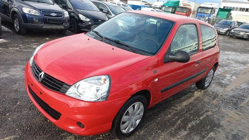 Gebraucht Renault Clio II Campus 75 PS (55 kW) 2012 Rot Kleinwagen