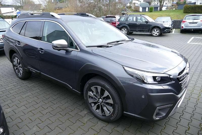 Neu Subaru Outback Platinum 169 PS (124 kW) 2026 Magnetite grey metallic Kombi