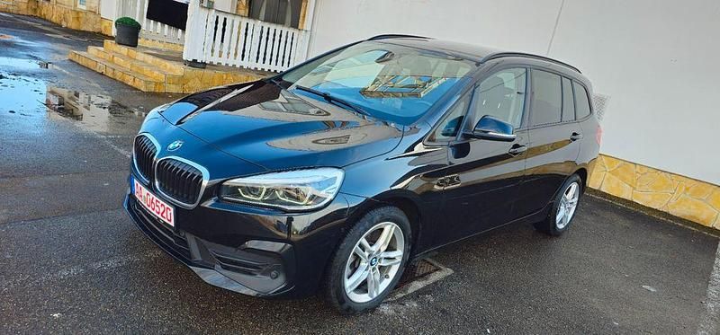 Gebraucht BMW 218 Advantage 150 PS (110 kW) 2022 Schwarz Kombi