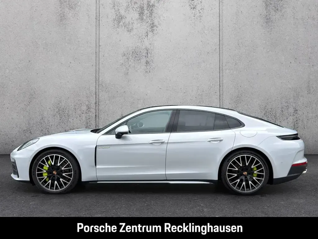 Gebraucht Porsche Panamera 4 E-Hybrid 470 PS (345 kW) 2024 Eisgraumetallic Kleinwagen