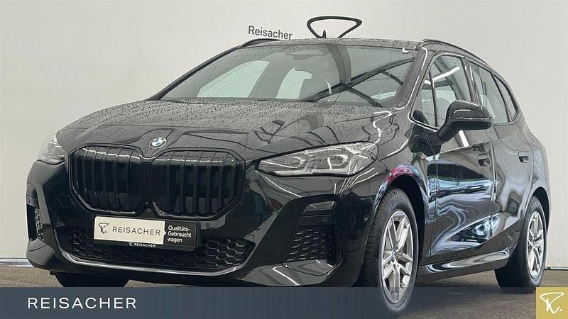 Schwarz Gebraucht 2024 BMW 220 M Sport Van / Kleinbus | 28.499 € (Superpreis) - Bild 1/4