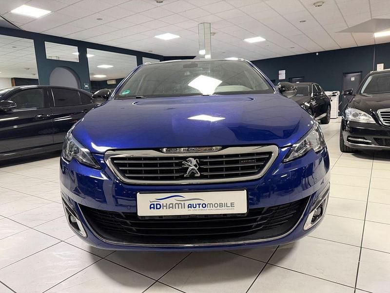 Gebraucht Peugeot 308 GT 131 PS (96 kW) 2017 Magneticblau/metallic Kombi
