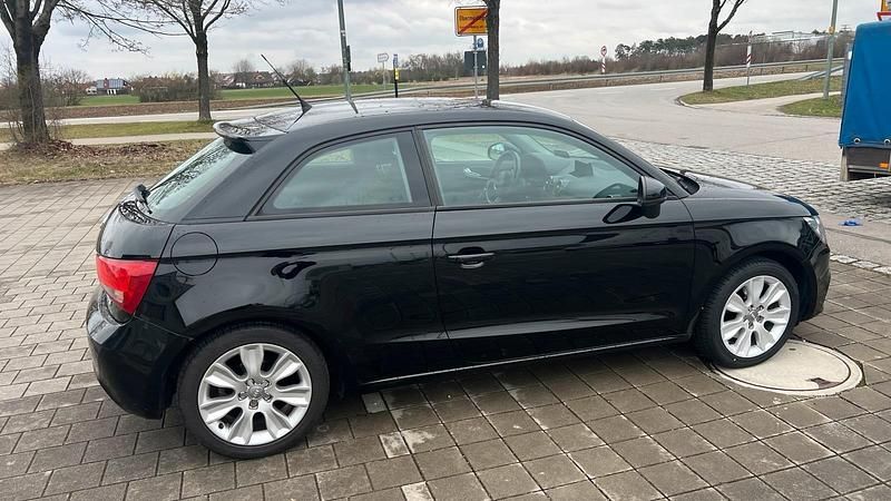Gebraucht Audi A1 122 PS (89 kW) 2011 Schwarz Kleinwagen