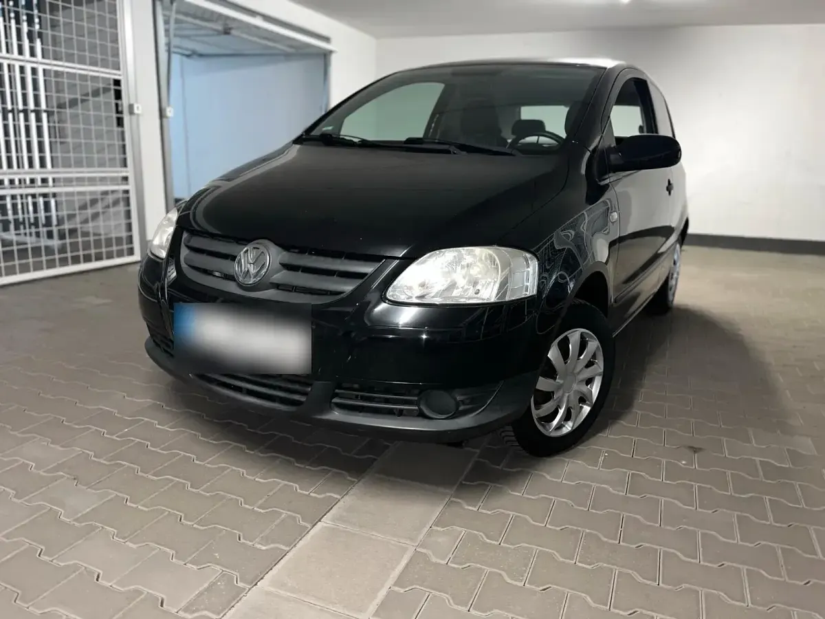 Używany VW Fox 55 KM (40 kW) 2007 Czarny Hatchback