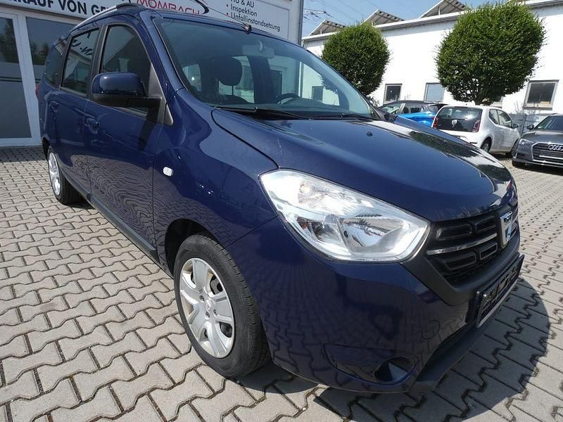 Blau Gebraucht 2017 Dacia Lodgy Lauréate Van / Kleinbus | 12.199 € (Fairer Preis) - Bild 1/4