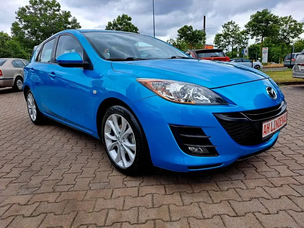 Gebraucht Mazda 3 105 PS (77 kW) 2011 Blau Limousine