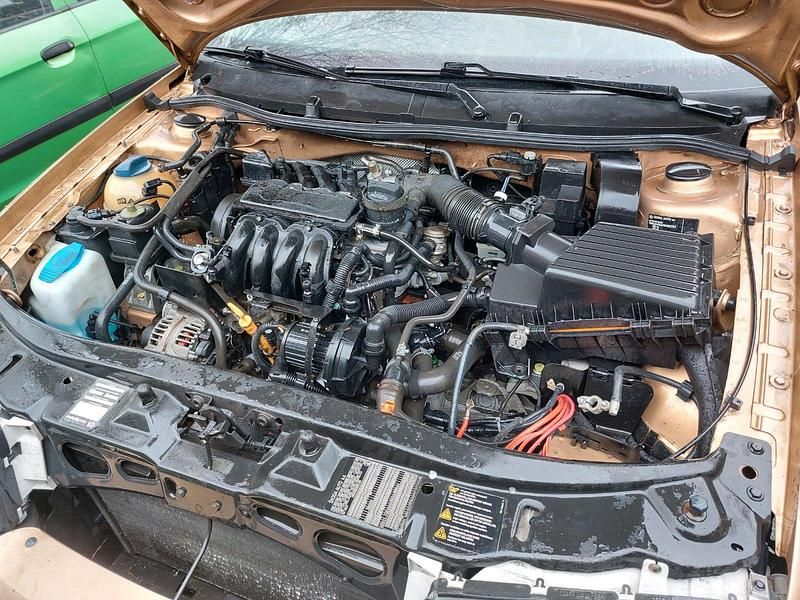 Second-hand Skoda Octavia 75 CP (55 kW) 2001 Auriu Break