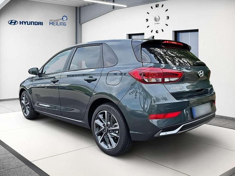 Gebraucht Hyundai i30 Advantage 140 PS (102 kW) 2025 Cypress green Kleinwagen