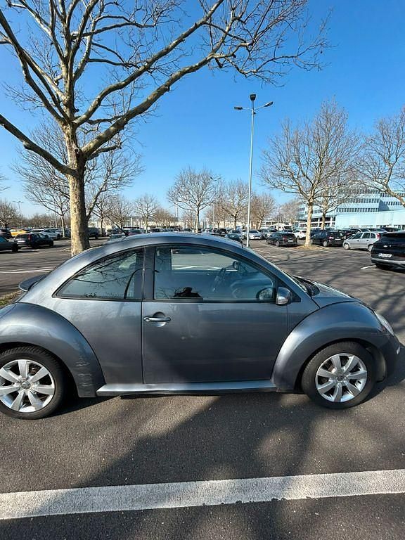 Gebraucht VW New Beetle 110 PS (80 kW) 2005 Grau Kleinwagen