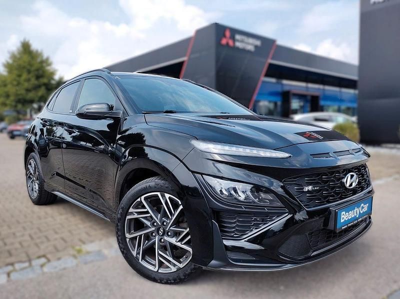Schwarz Gebraucht 2021 Hyundai Kona N Line SUV | 19.590 € (Fairer Preis) - Bild 1/4