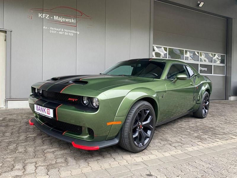 Grün Gebraucht 2021 Dodge Challenger Coupé | 28.900 € (Etwas zu teuer) - Bild 1/4