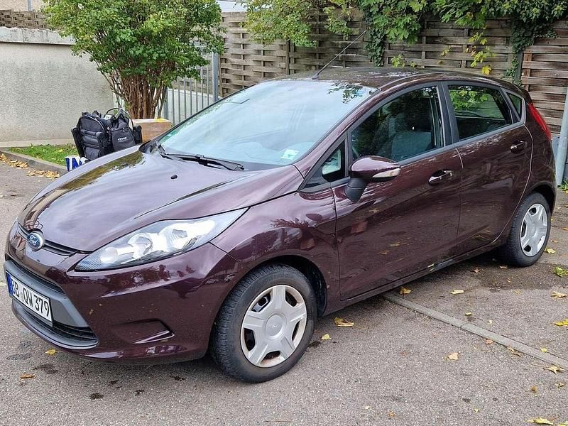 Gebraucht Ford Fiesta 82 PS (60 kW) 2009 Braun Kleinwagen