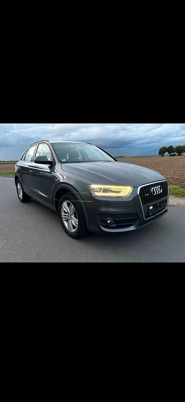 Grau Gebraucht 2014 Audi Q3 SUV | 11.500 € (Superpreis) - Bild 1/4