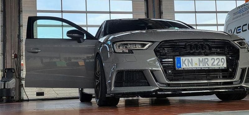 Gebraucht Audi A3 S-Line 150 PS (110 kW) 2019 Grau Limousine