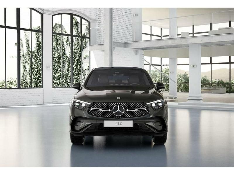 Gebraucht Mercedes GLC300 AMG 269 PS (197 kW) 2025 Metalliclack graphitgrau Coupé