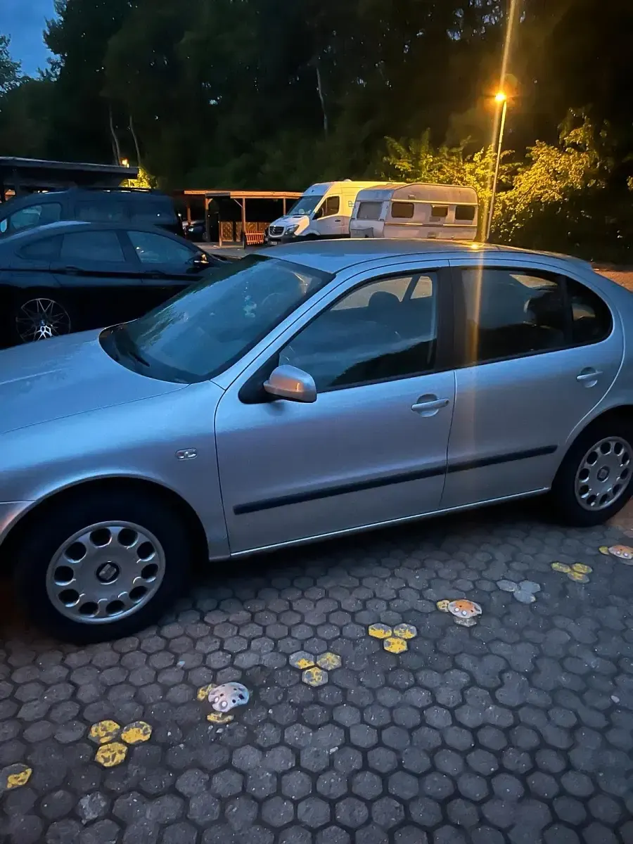 Gebraucht Seat Leon 105 PS (77 kW) 2001 Grau Kleinwagen