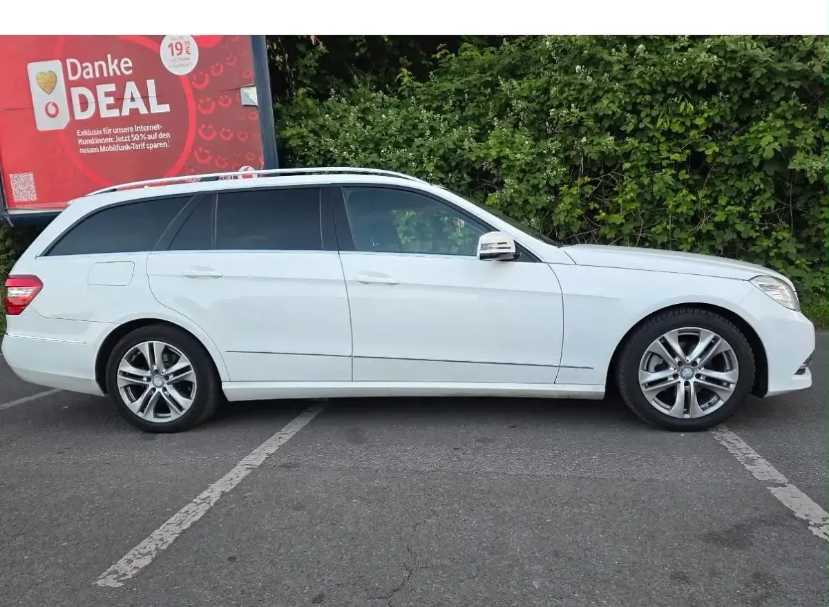 Gebraucht Mercedes E200 184 PS (135 kW) 2012 Weiß Kombi