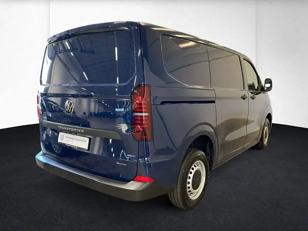 Neu VW T7 150 PS (110 kW) 2026 Blau Van