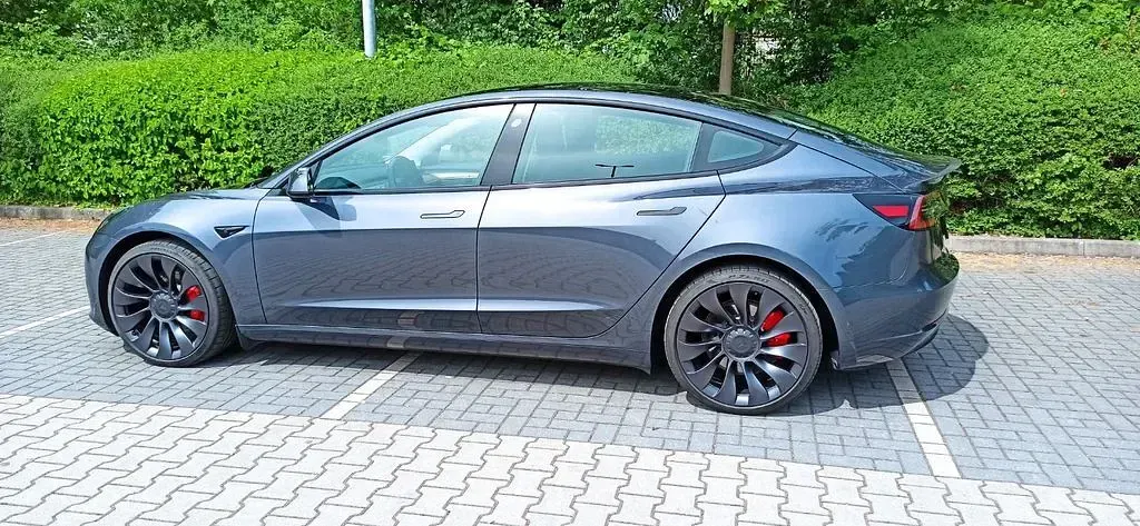 Usado Tesla Model 3 Performance 377 kW (513 CV) 2023 Gris Berlina