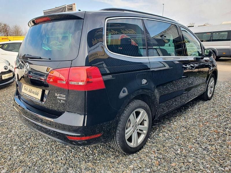 Gebraucht VW Sharan Match 140 PS (102 kW) 2013 Schwarz Van / Kleinbus