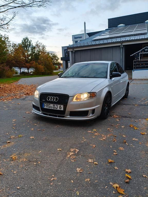 Silber Gebraucht 2006 Audi A4 Sport Limousine | 7.800 € (Teuer) - Bild 1/4
