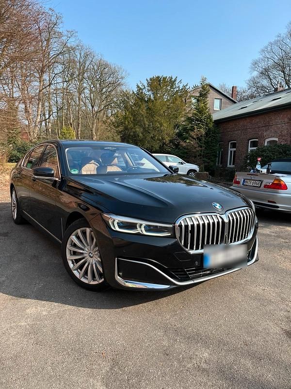 Gebraucht BMW 750 Executive 530 PS (389 kW) 2020 Limousine