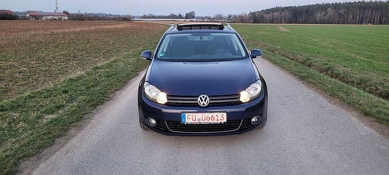 Gebraucht VW Golf VI Highline 140 PS (102 kW) 2011 Blau Kleinwagen